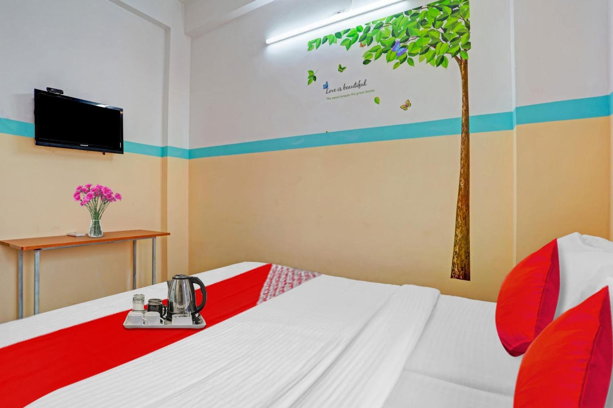 Spot On The New View Regency Hotel Thiruvananthapuram Exterior photo